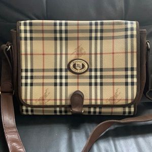 Vintage Burberry crossbody